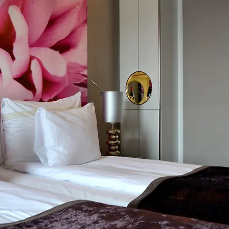 卑尔根机场凯瑞酒店 酒店