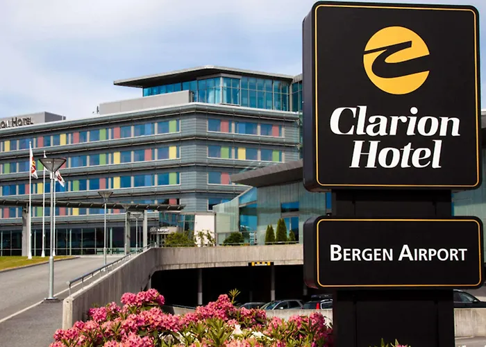 Hotel Clarion Airport 4*