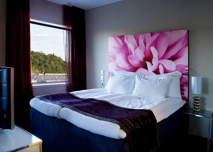 Clarion Airport Hotel 4*