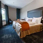 Clarion Airport Hotel 4*