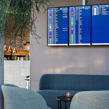 Hotel Clarion Airport 4*