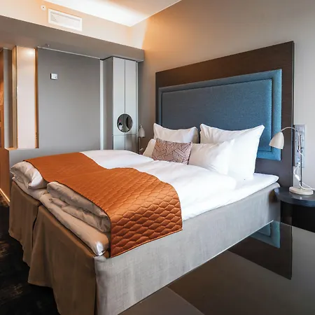 Hotell Clarion Airport 4*