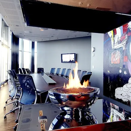 Clarion Airport 4*