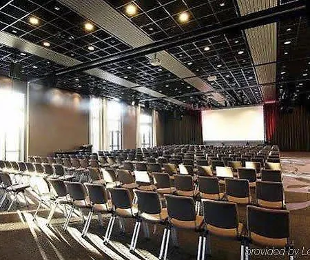 Clarion Airport Hotel
