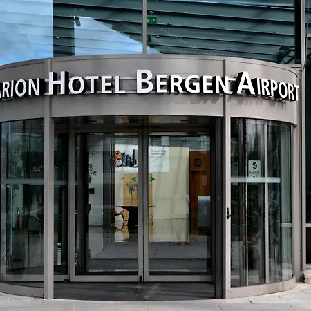 Clarion Airport 4*