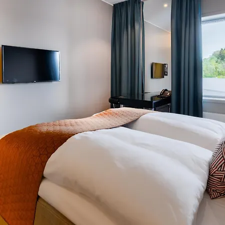 Clarion Airport Hotell 4*