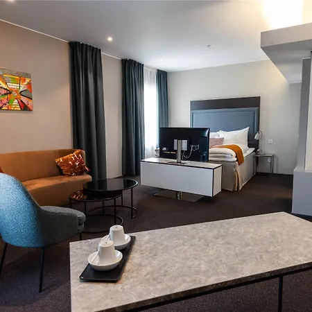 Clarion Airport Hotel